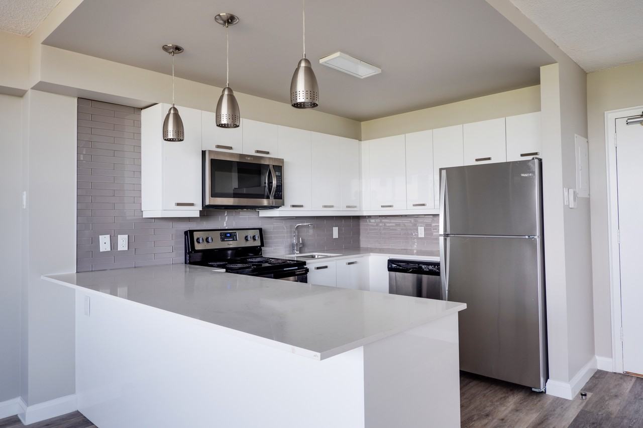 88 Erskine Ave. - Photo 6 of 50