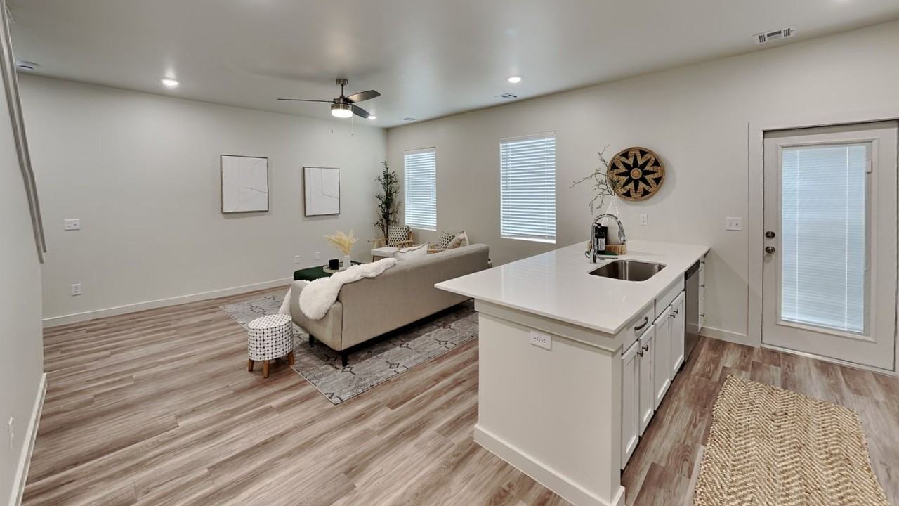 8900 Nw 109th Ln - Photo 7 of 19