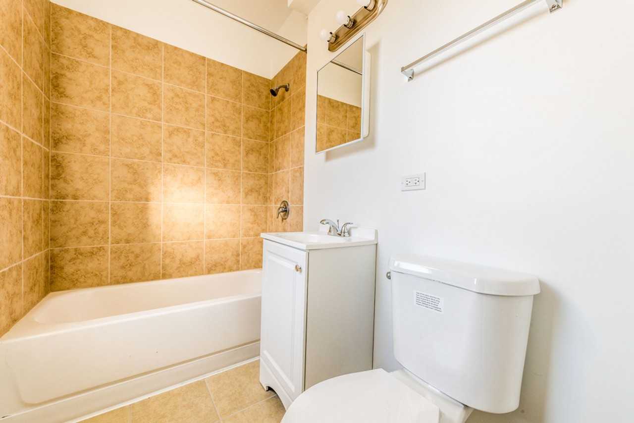 5100-04 W Monroe St Chicago, IL 60644 - Photo 3 of 15