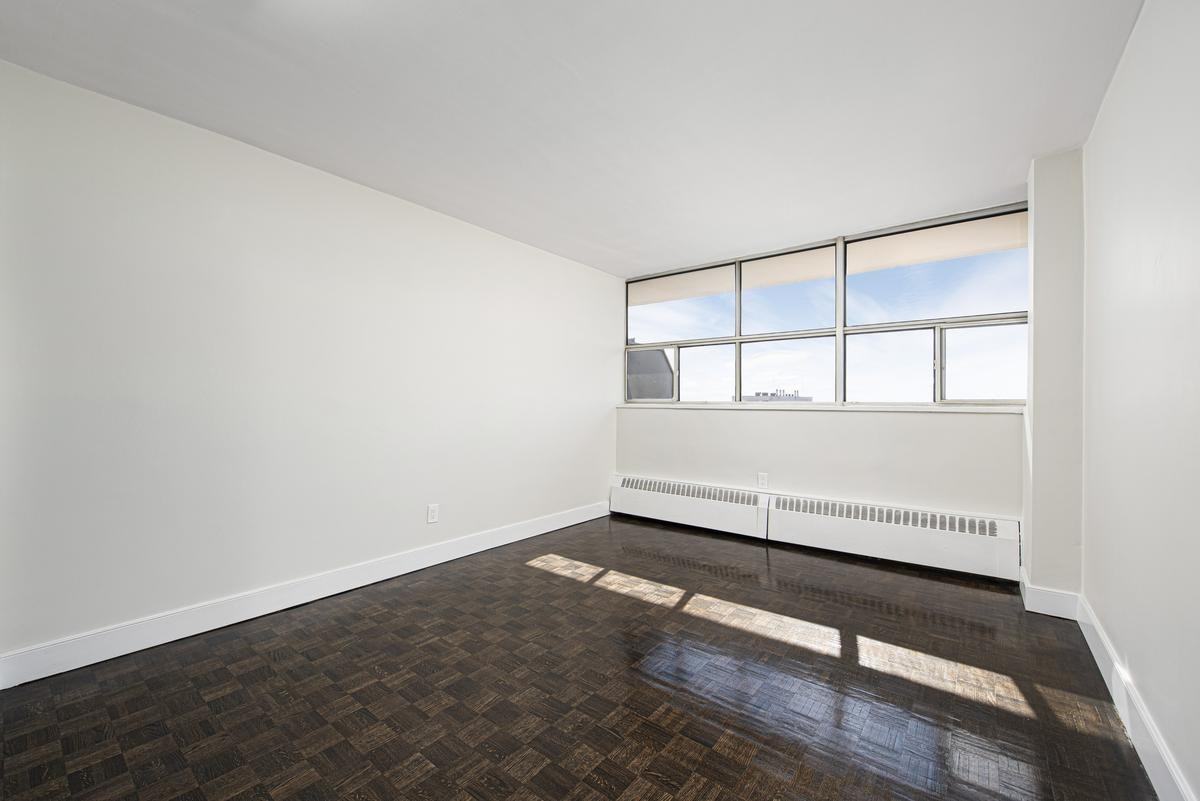 1970 Fowler Dr. - Photo 4 of 33