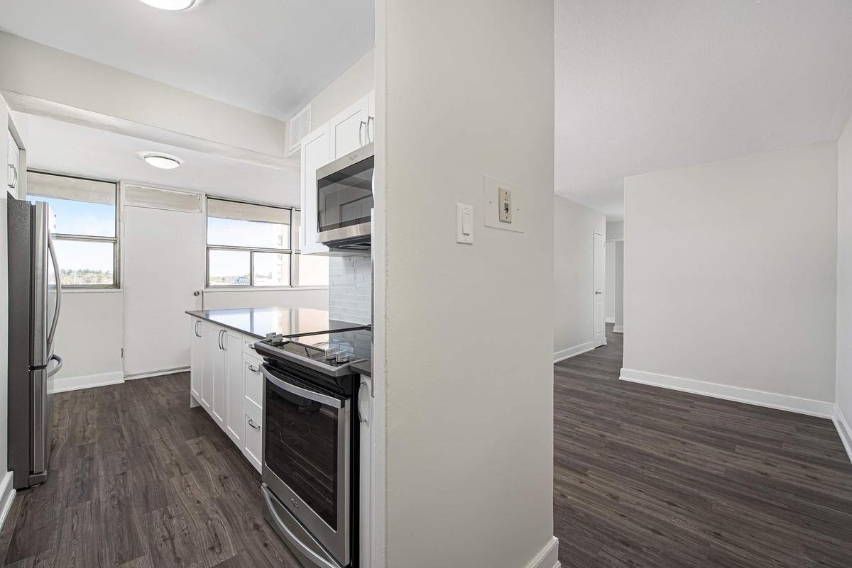 1970 Fowler Dr. - Photo 6 of 33