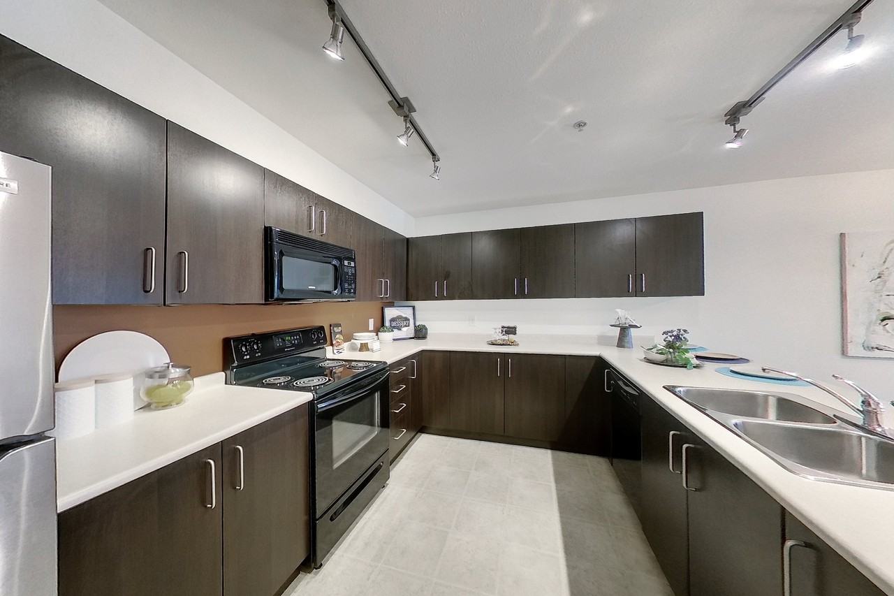 Alfred House at Franklin Landing - Photo 4 of 20