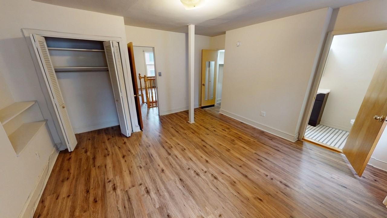 1725 Spruce Street - Photo 6 of 10
