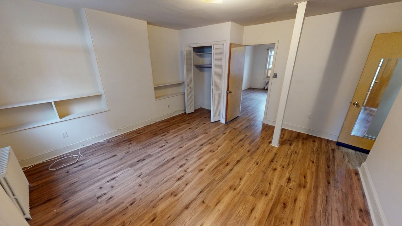 1725 Spruce Street - Photo 7 of 10