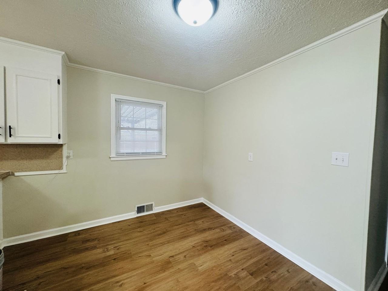356 Shuler Rd - Photo 3 of 8
