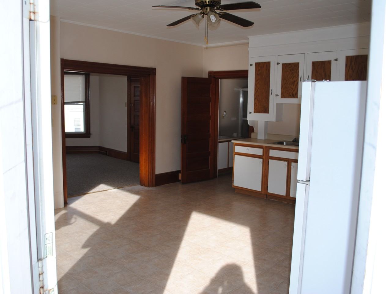 469 Dubuque Street - Photo 2 of 5