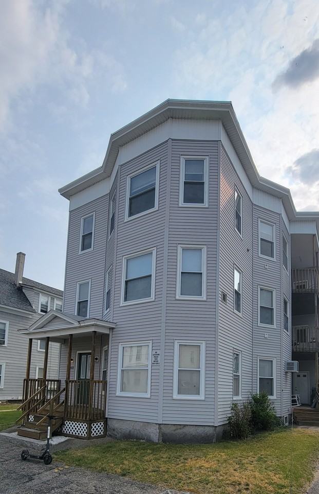 469 Dubuque Street - Photo 5 of 5