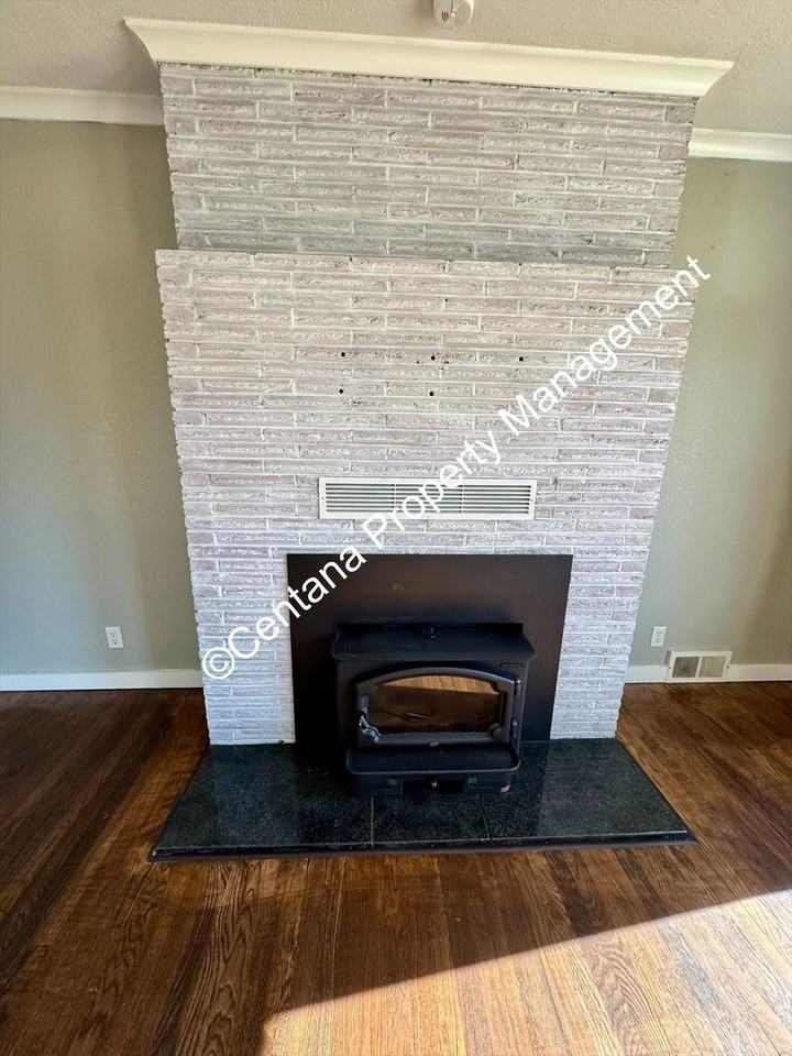 1804 Tammany St - Photo 3 of 50