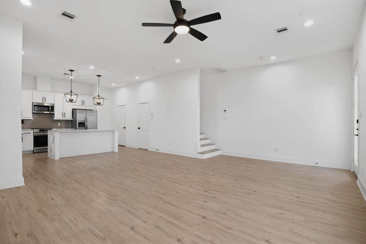 6425 Highland Pine Ln - Photo 2 of 15