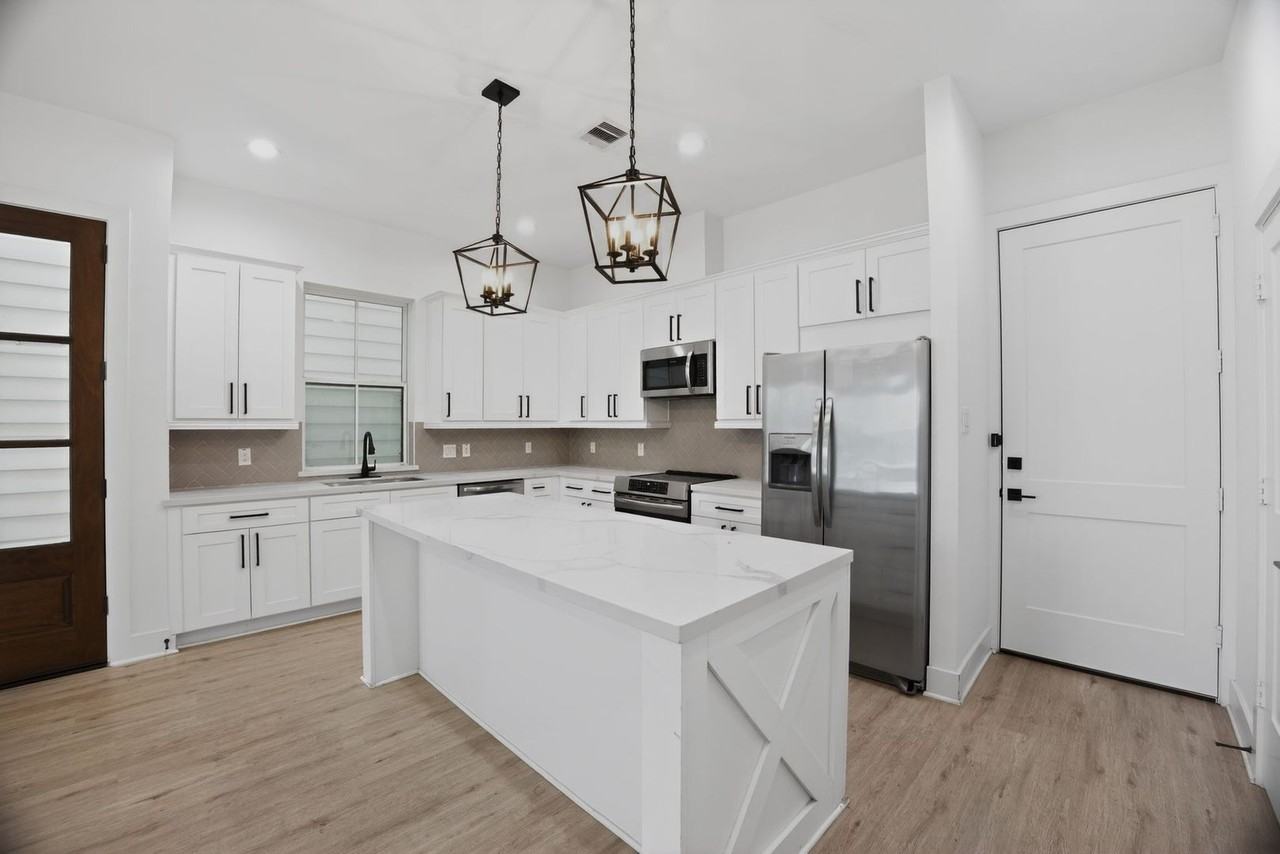 6425 Highland Pine Ln - Photo 7 of 15