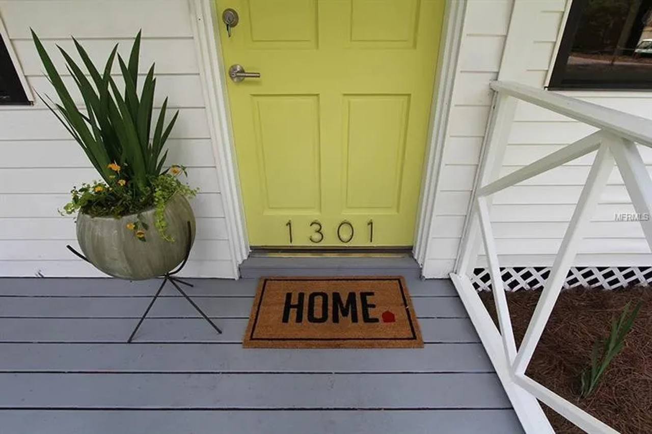 1301 E Cayuga St - Photo 5 of 17