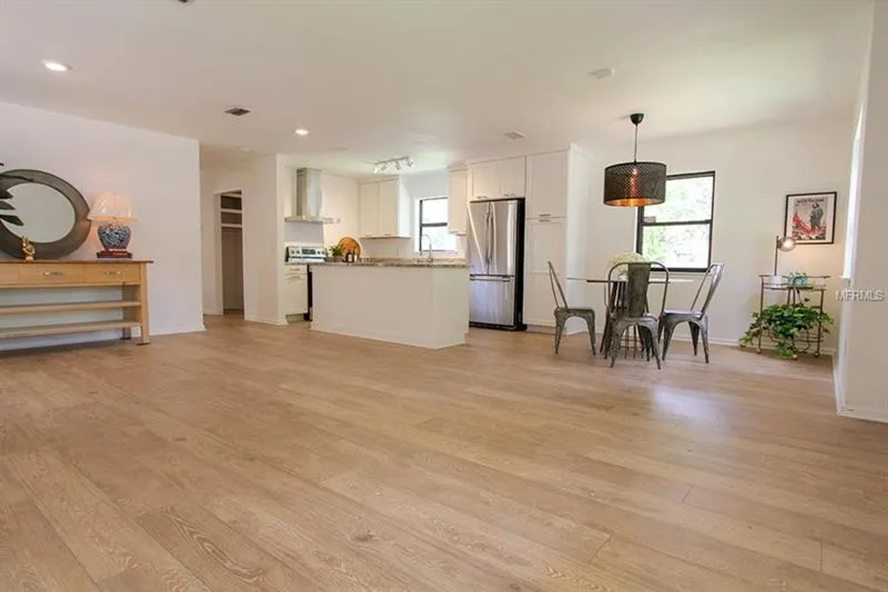 1301 E Cayuga St - Photo 7 of 17