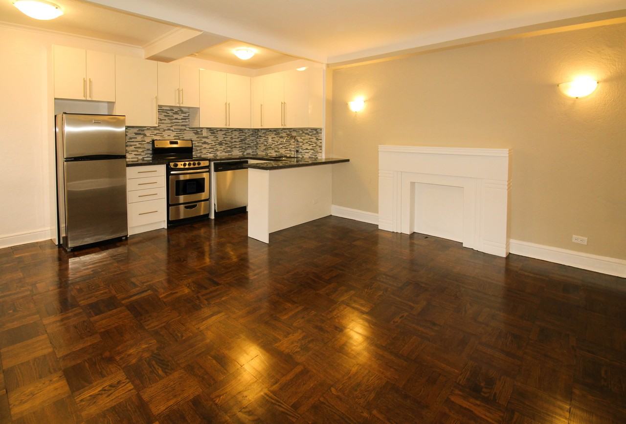 3110 & 3112 Yonge St. - Photo 5 of 10