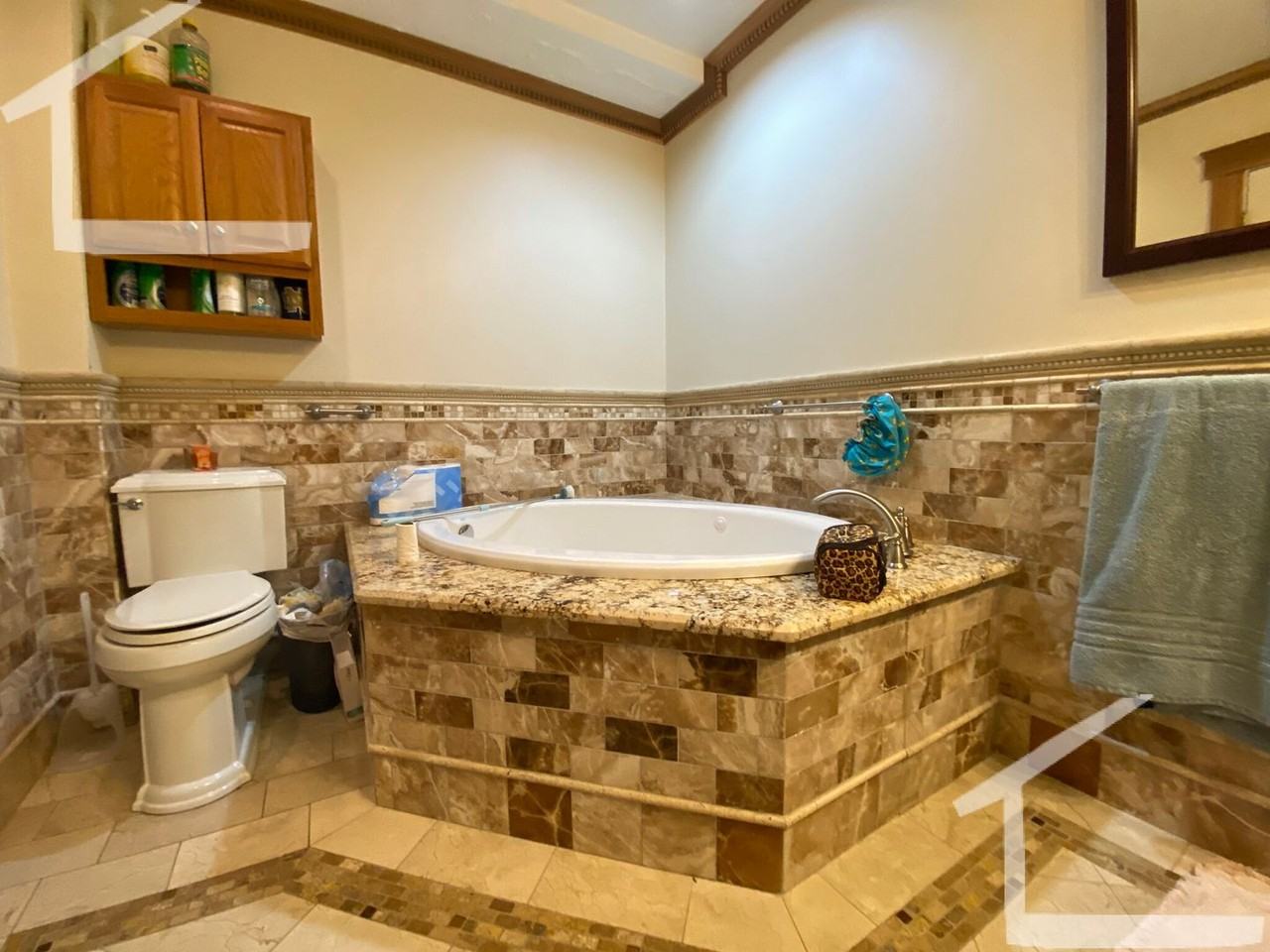 57 Riverdale St - Photo 4 of 16