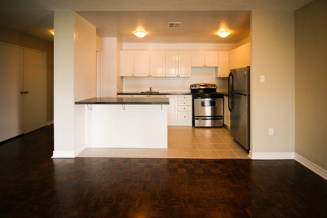 3000 Victoria Park Ave - Photo 6 of 11