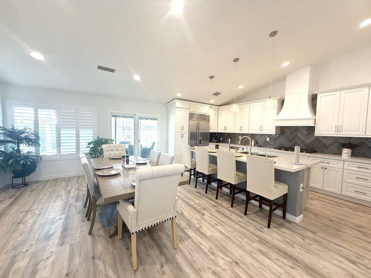 45055 Coldbrook Ln - Photo 6 of 31