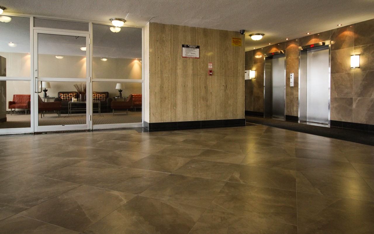 2727 Victoria Park Avenue - Photo 3 of 7