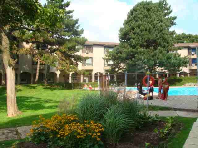 1-31 Valleywoods Rd - Photo 3 of 8