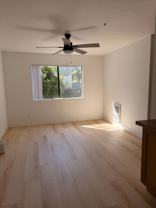 960 Vine St - Photo 1 of 1