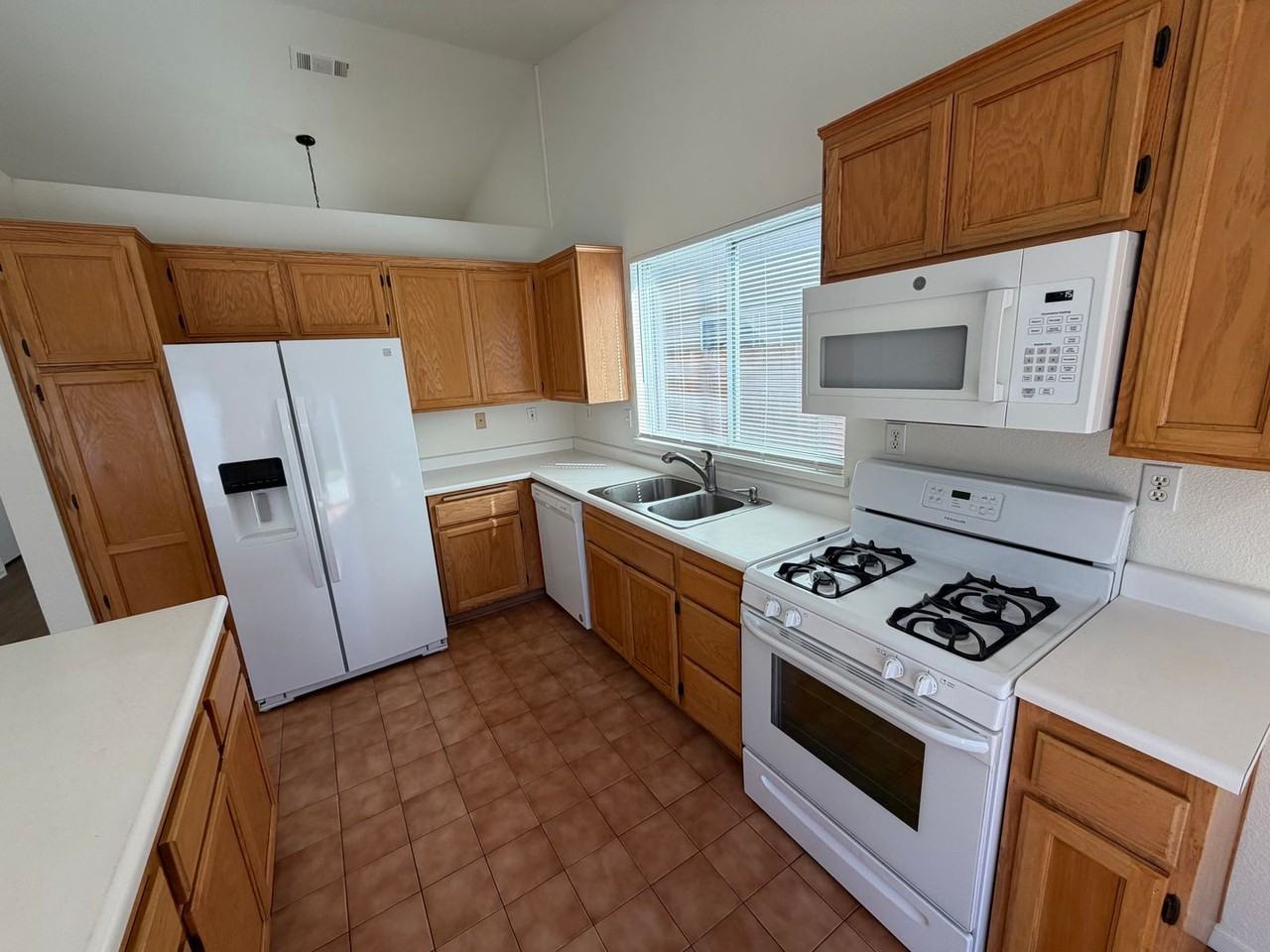 1424 Via Rosa - Photo 4 of 18