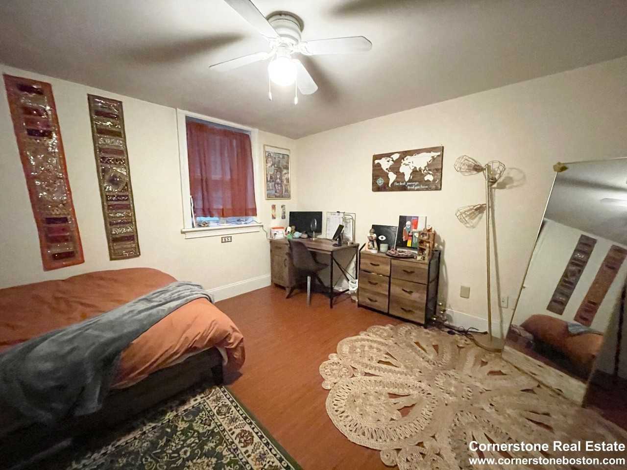 467 Massachusetts Ave - Photo 6 of 17