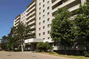 featured image of 370 Steeles Ave E