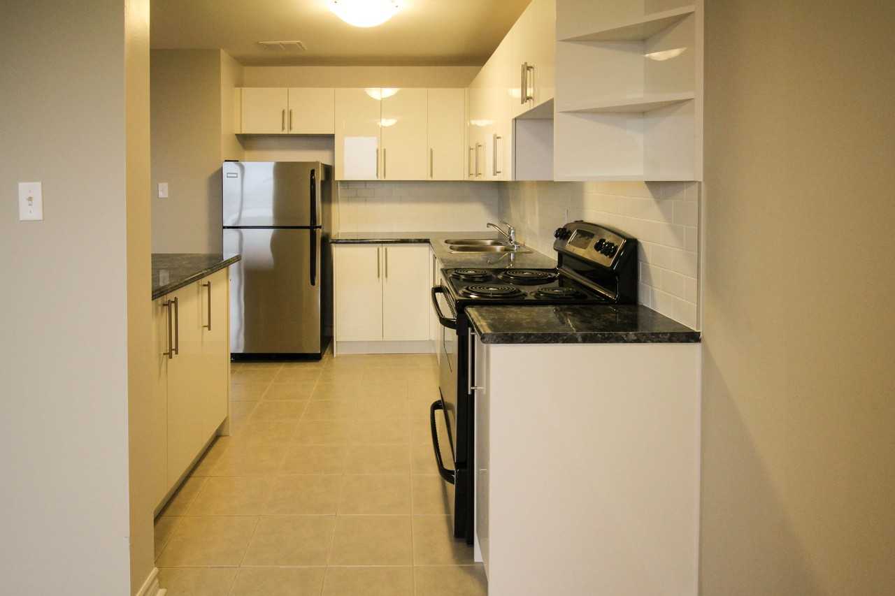 370 Steeles Ave - Photo 5 of 6