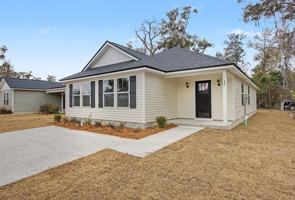 featured image of 26 Oneida St