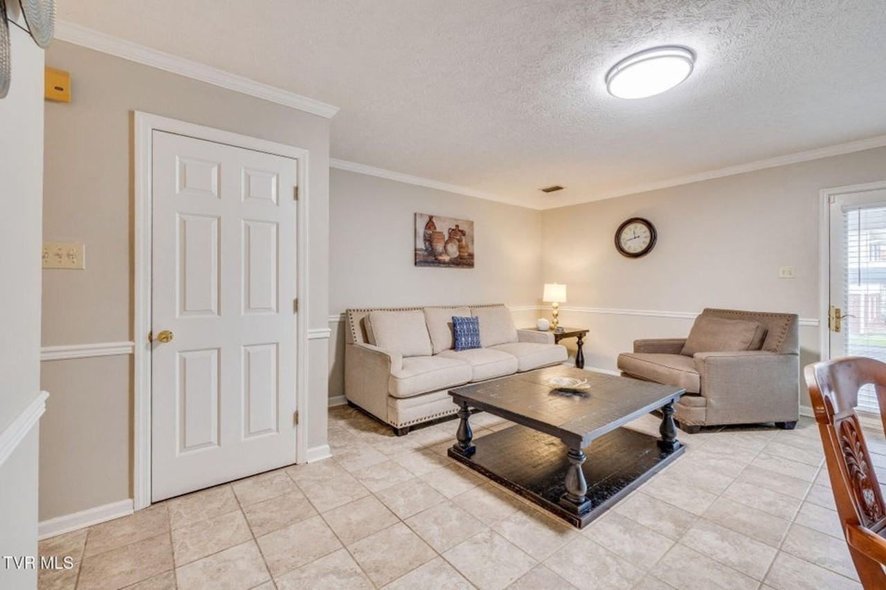 1024 Konnarock Rd - Photo 7 of 25