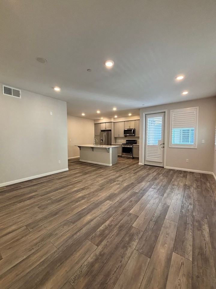 1452 Nightshade Rd #30 - Photo 3 of 16