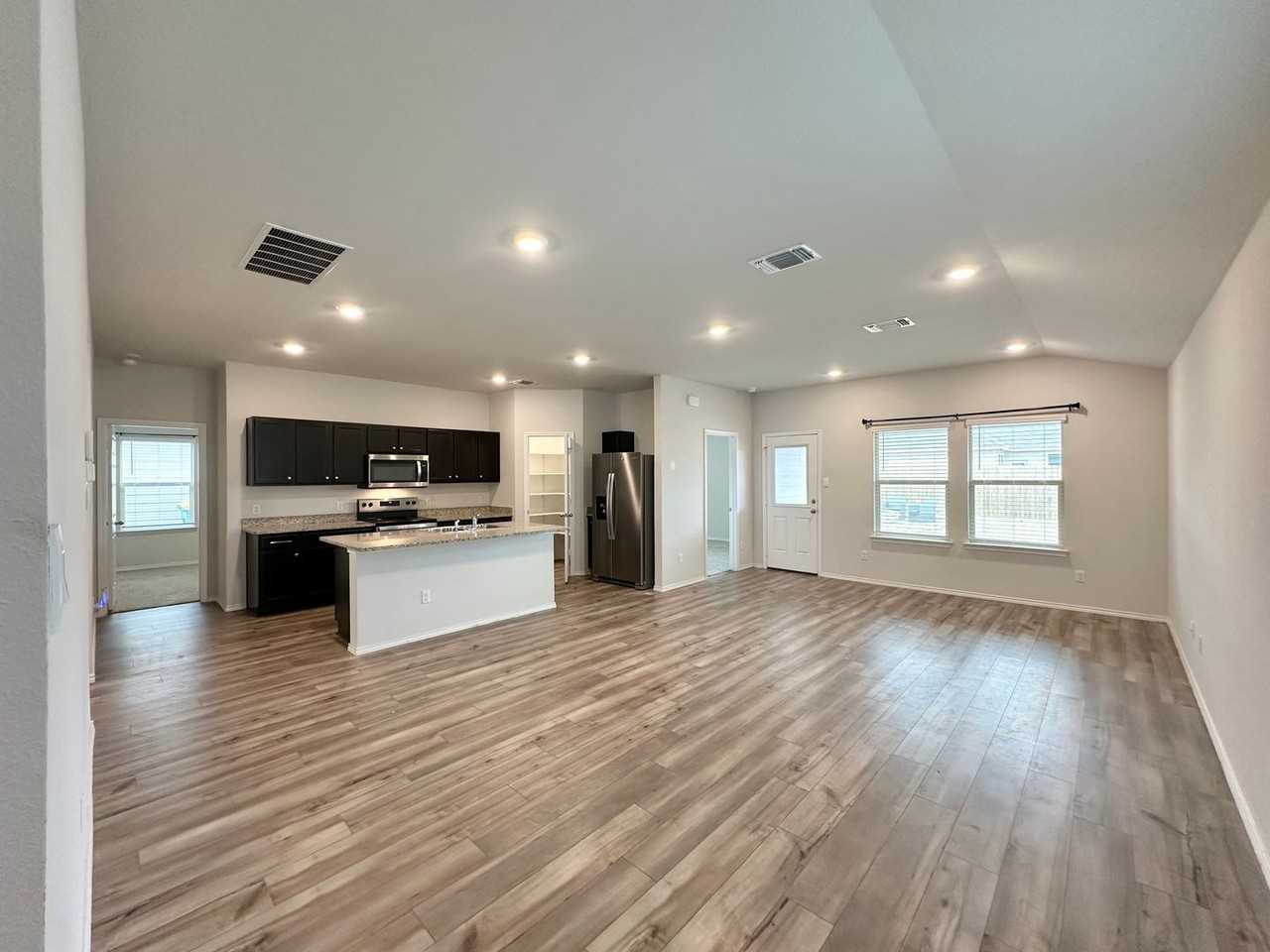 1405 Athan Dr - Photo 2 of 30