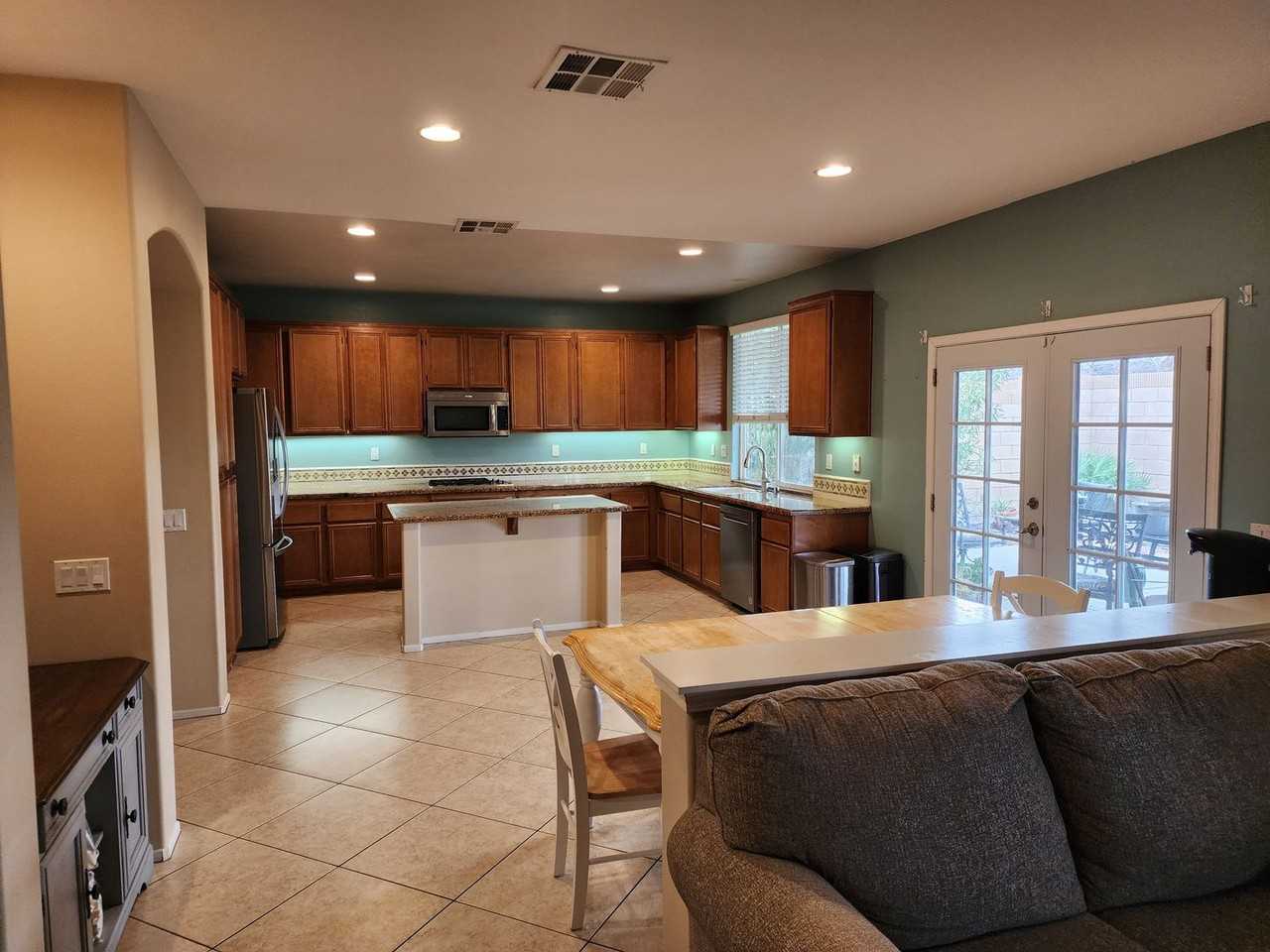 44741 Ruthron Ave - Photo 2 of 14