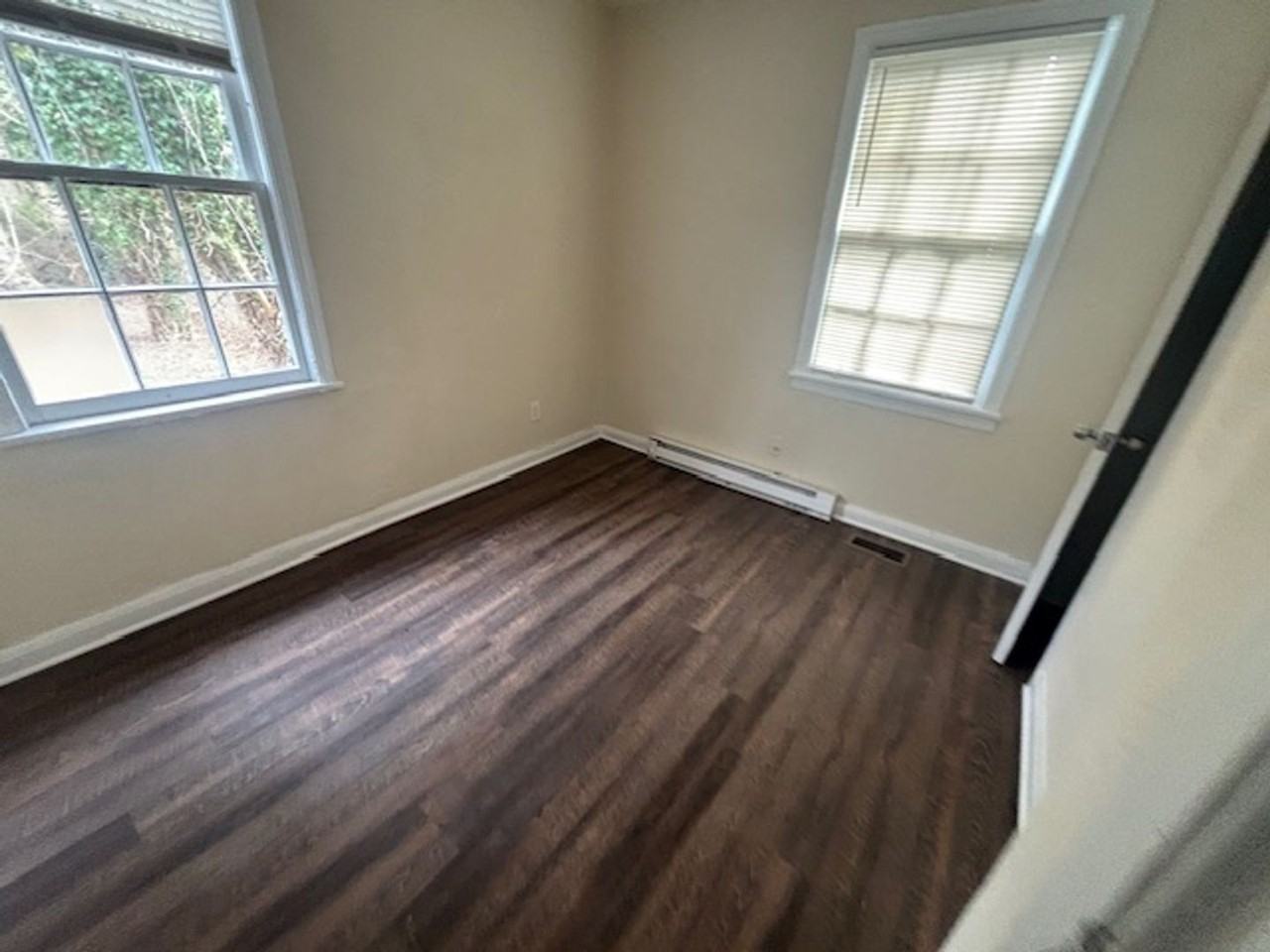 336 S Castle St - Photo 7 of 7