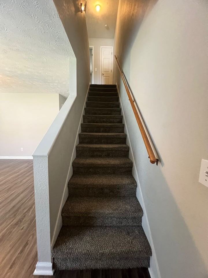 1516 Center Pointe Dr - Photo 5 of 17