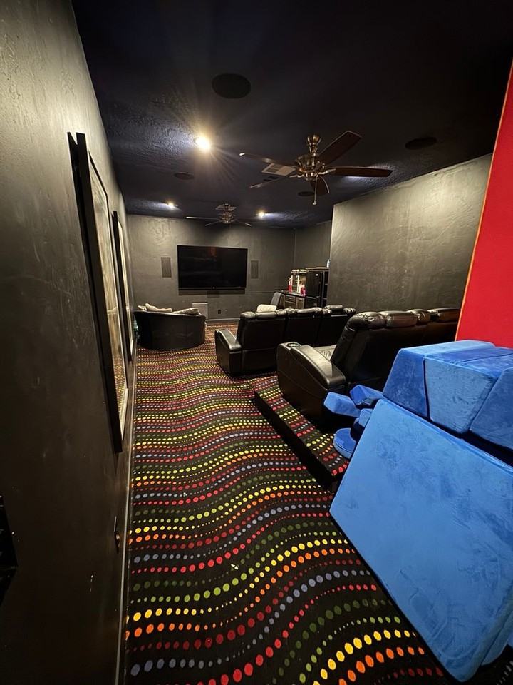 1580 S Amity Ln - Photo 3 of 11