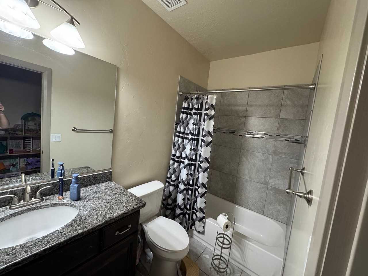 1580 S Amity Ln - Photo 4 of 11