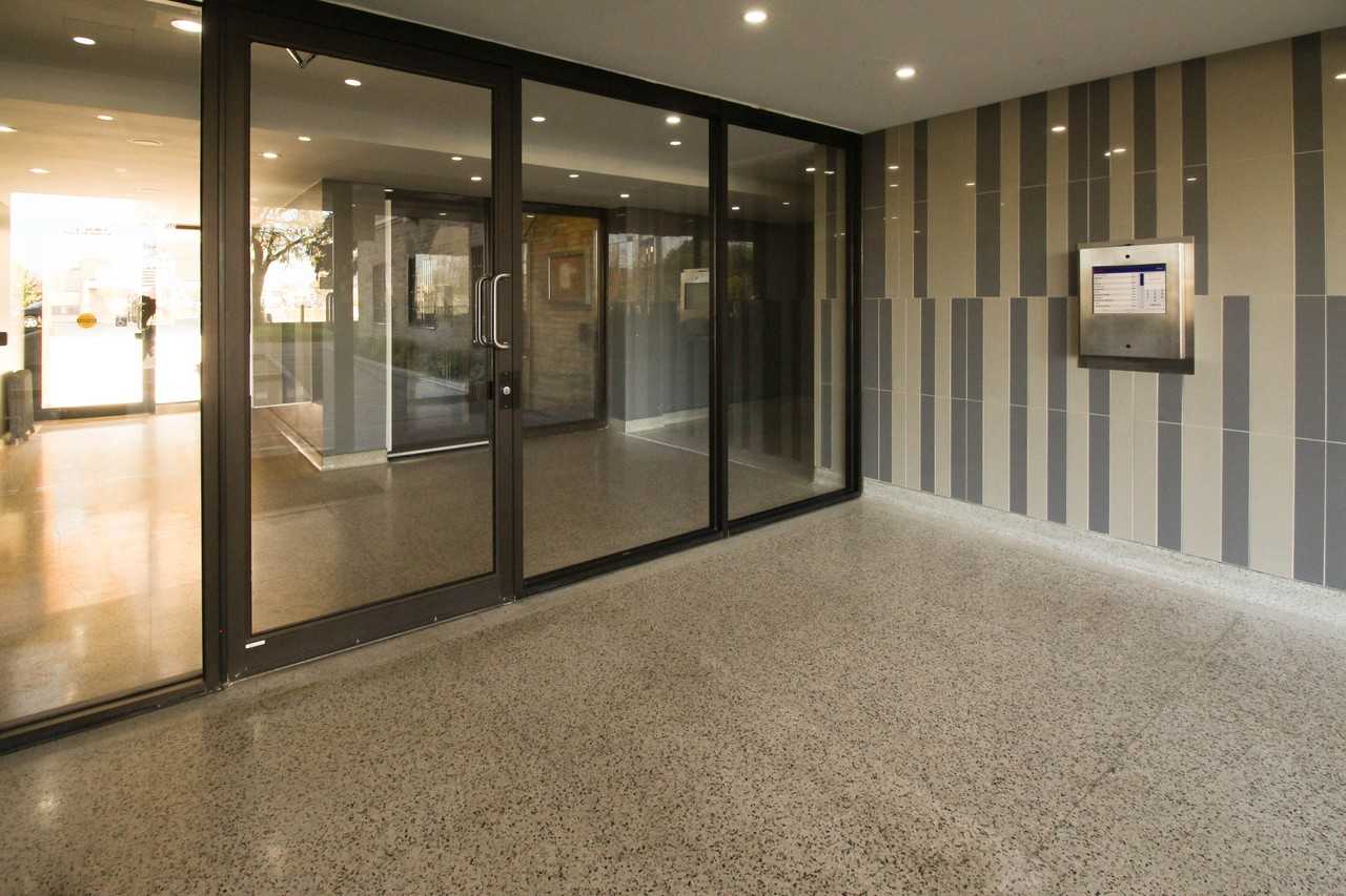 523 Finch Avenue West - Photo 7 of 8