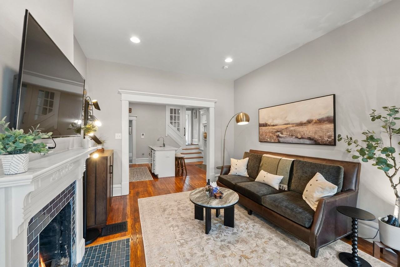 173 S 18th St - Photo 3 of 39