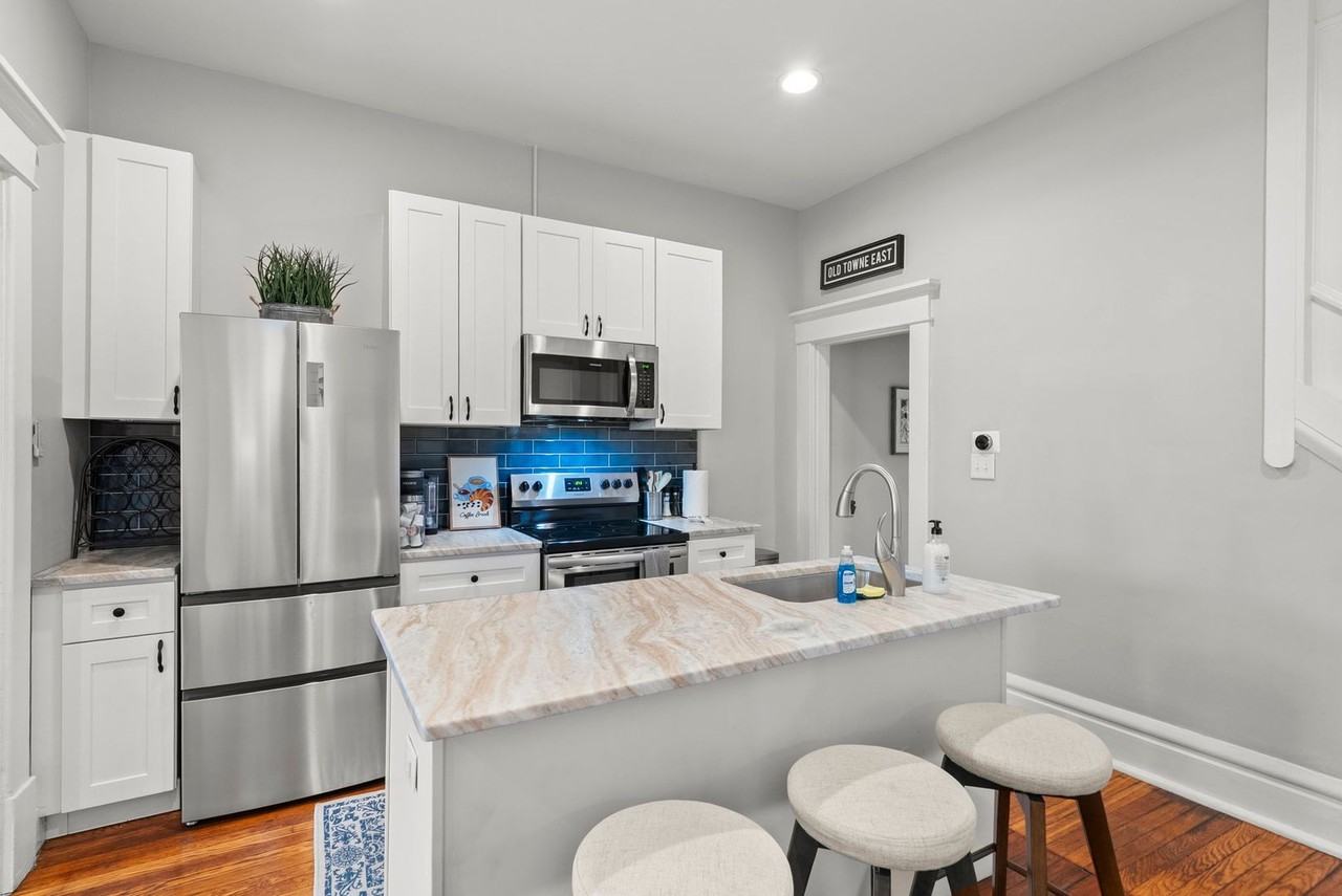 173 S 18th St - Photo 6 of 39