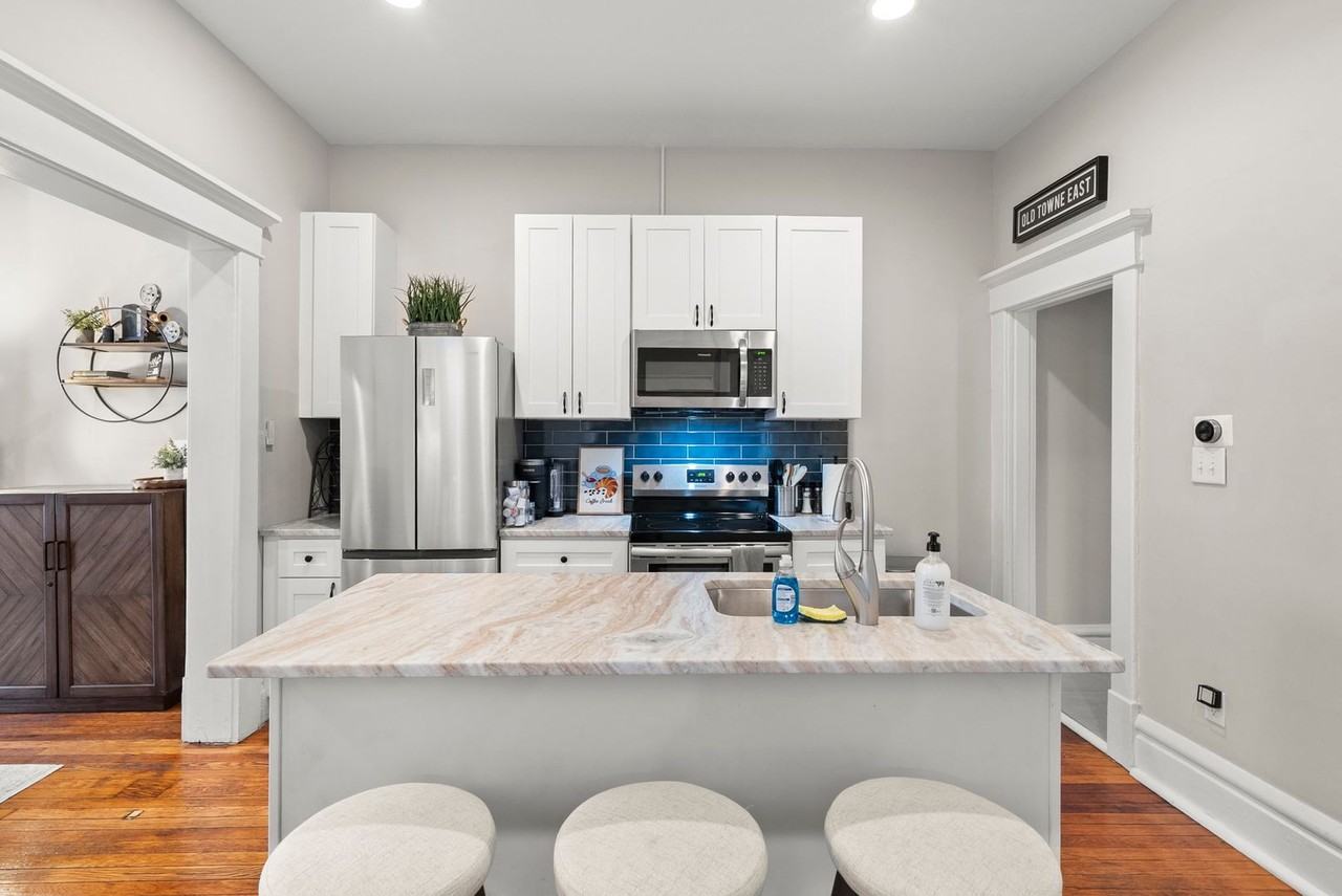 173 S 18th St - Photo 7 of 39