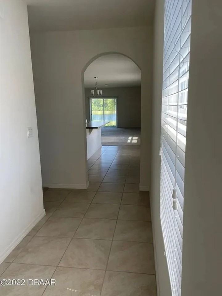 2814 Blue Shores Way - Photo 3 of 22