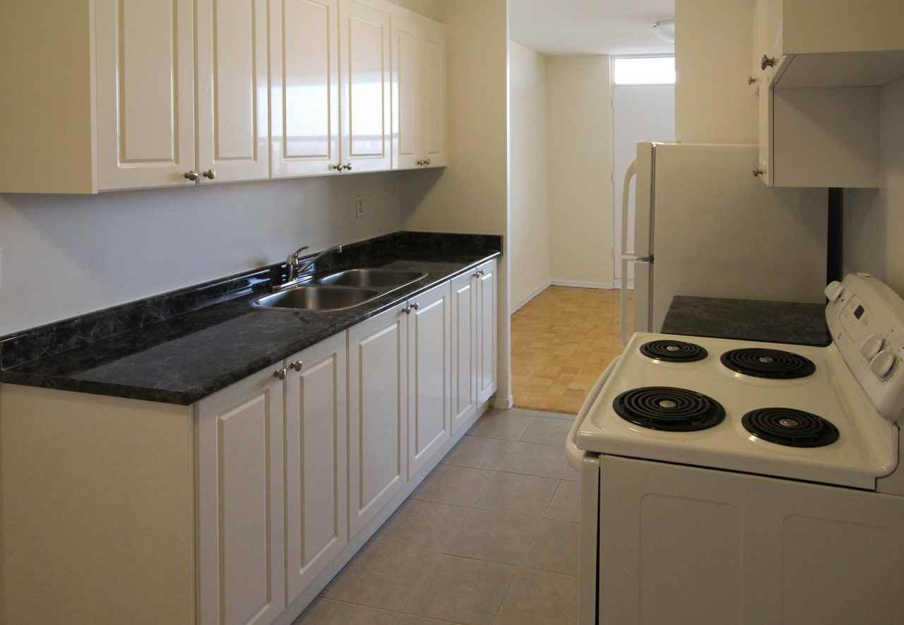 Maplegrove Apartments - Photo 7 of 50