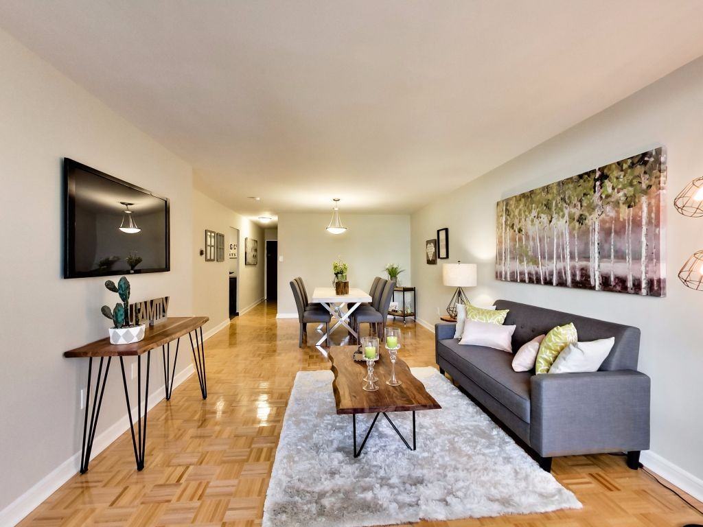 660 Briar Hill - Photo 5 of 50