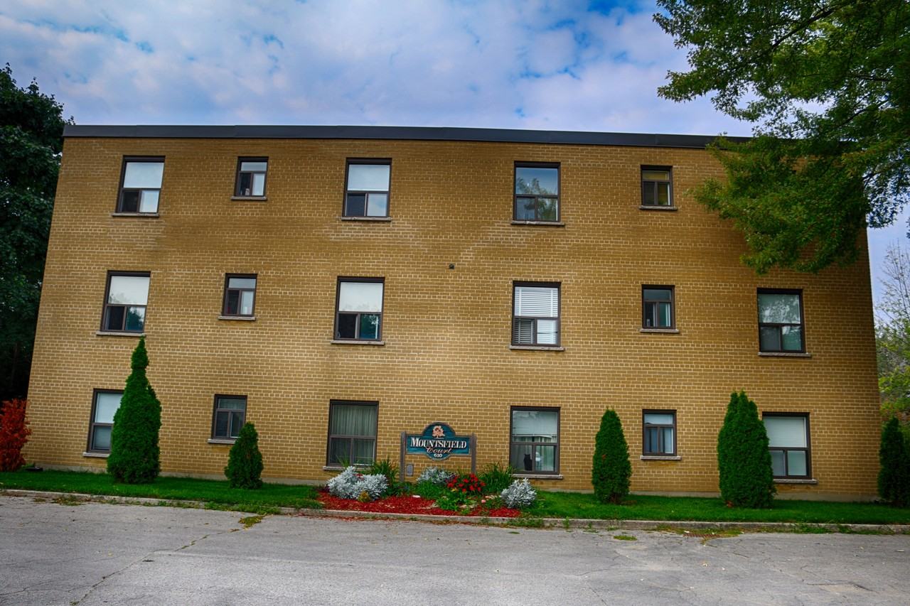 610 Percy St - Photo 2 of 18