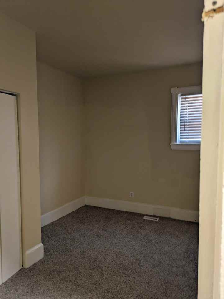 30th - 108 W - Photo 2 of 6