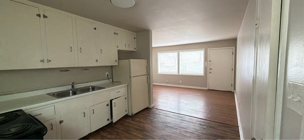 1605 Randolph Avenue Southeast - Photo 2 of 13