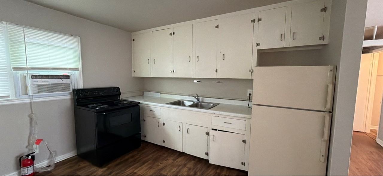 1605 Randolph Avenue Southeast - Photo 3 of 13