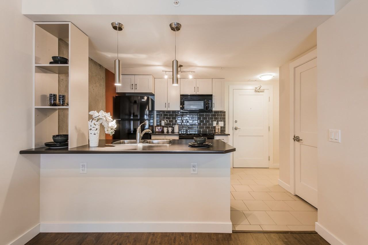 Mayfair Village South - Photo 4 of 11