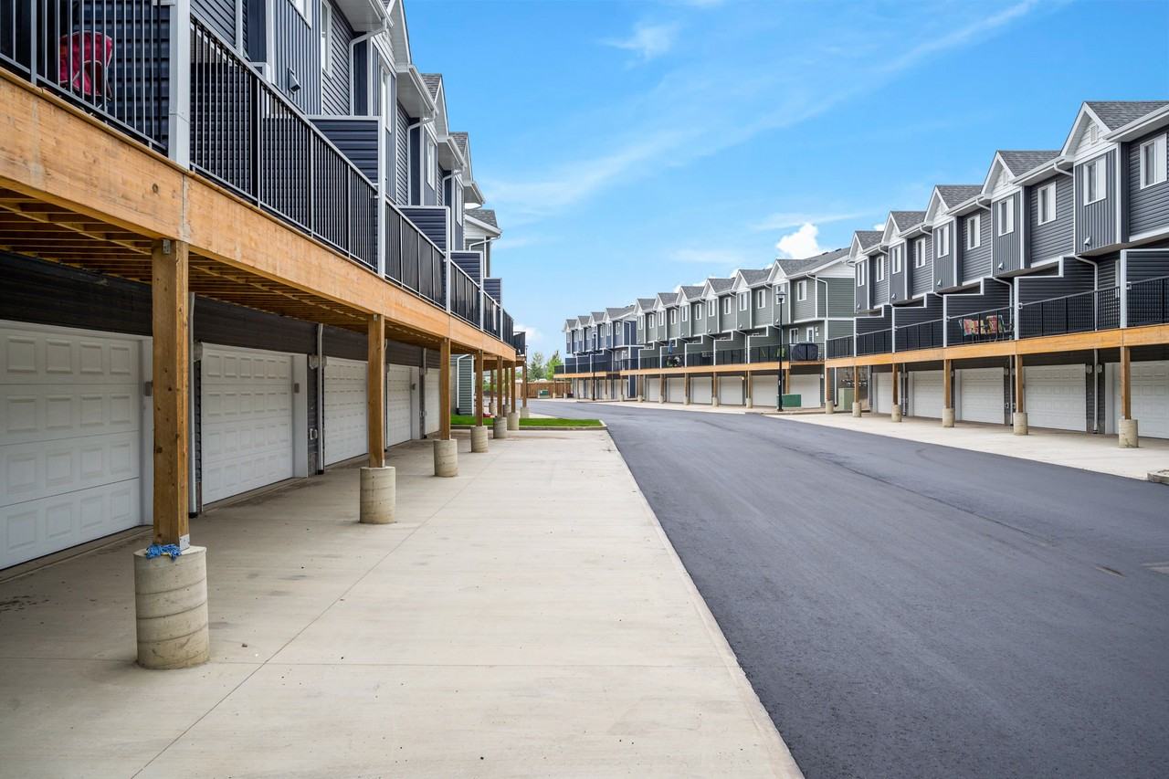 Ravine Park Townhomes - Photo 5 of 50