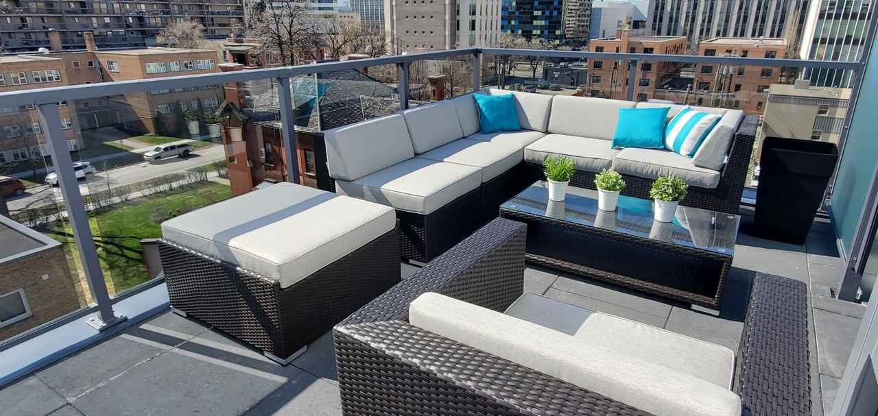 50 Hargrave Apartments - Photo 2 of 16